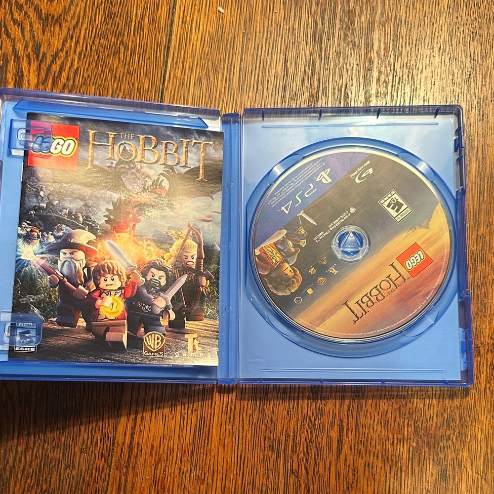 LEGO The Hobbit PS4 Game - Blue Case - Picture 2 of 4